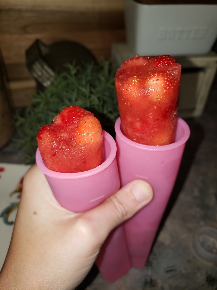 Homemade Strawberry Popsicles