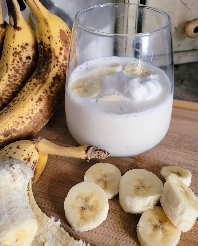 How to deals make banana milkshake