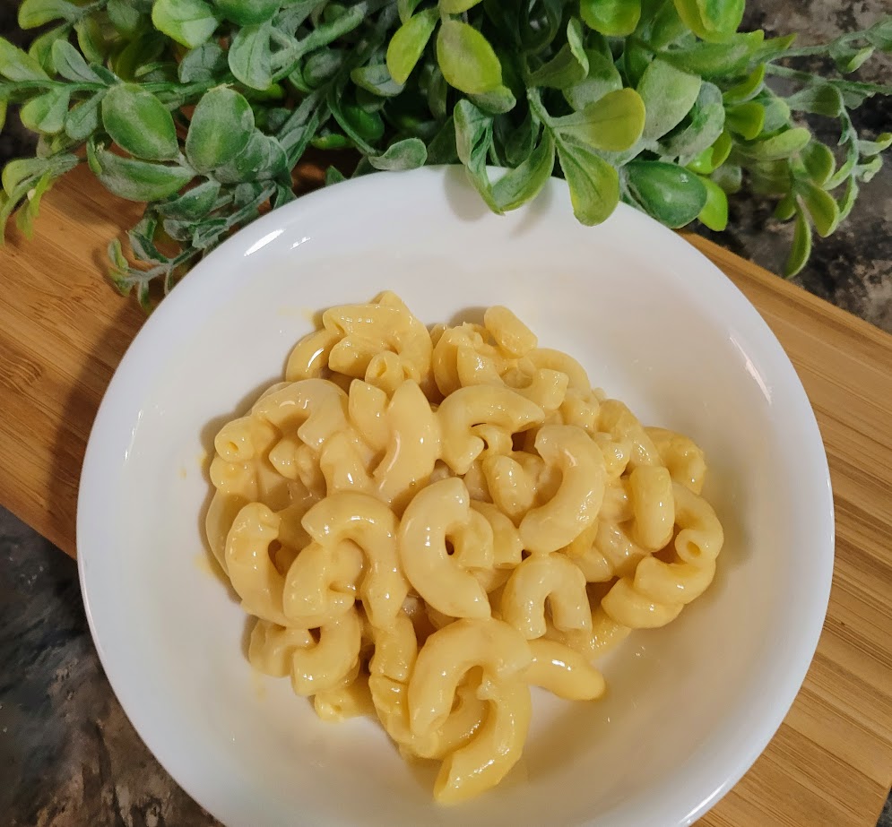 Crock Pot Macaroni and Cheese - The Four Acre Farm